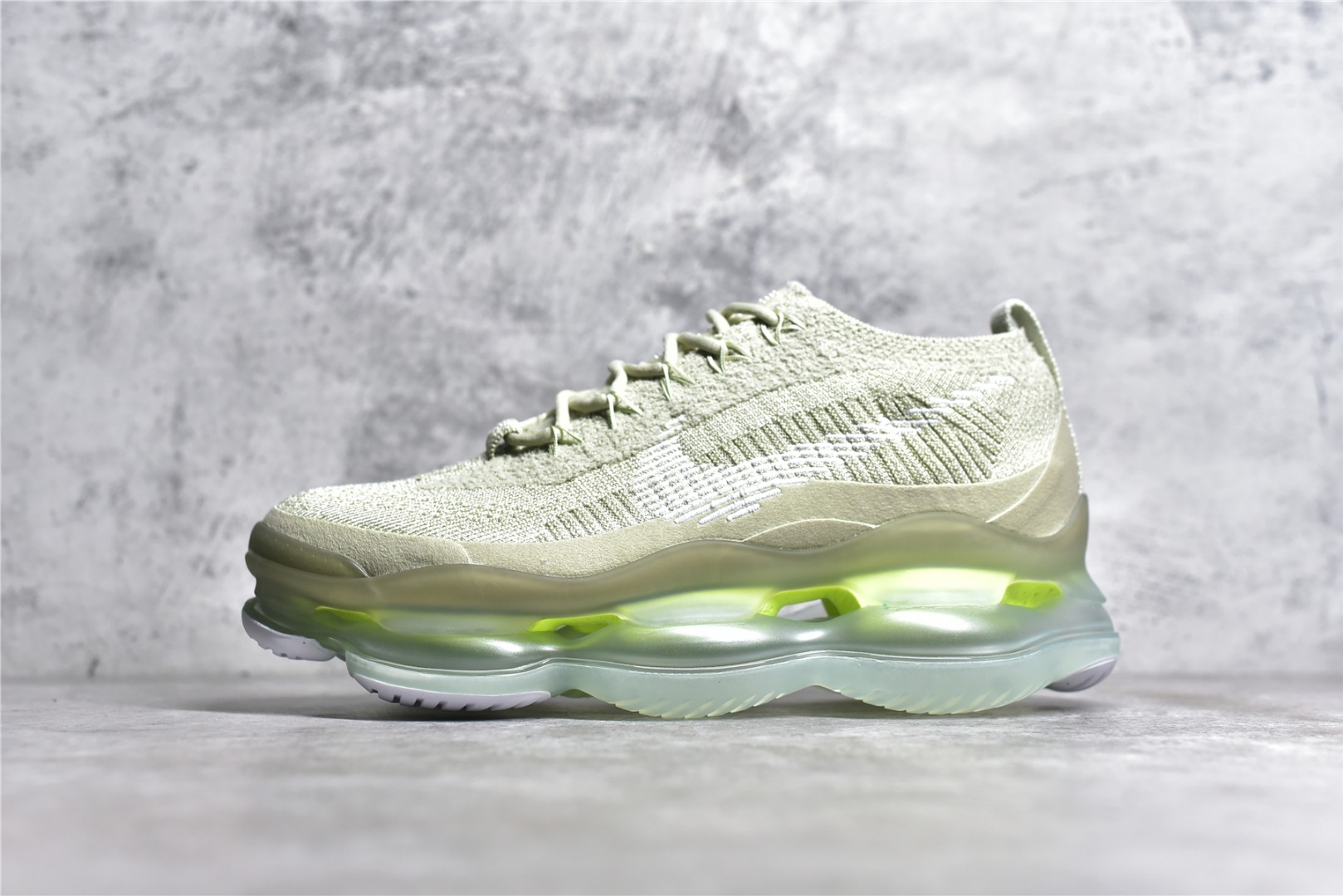 KO NIKE AIR MAX SCORPION FK OLIVE AURA (W) DJ4702-300