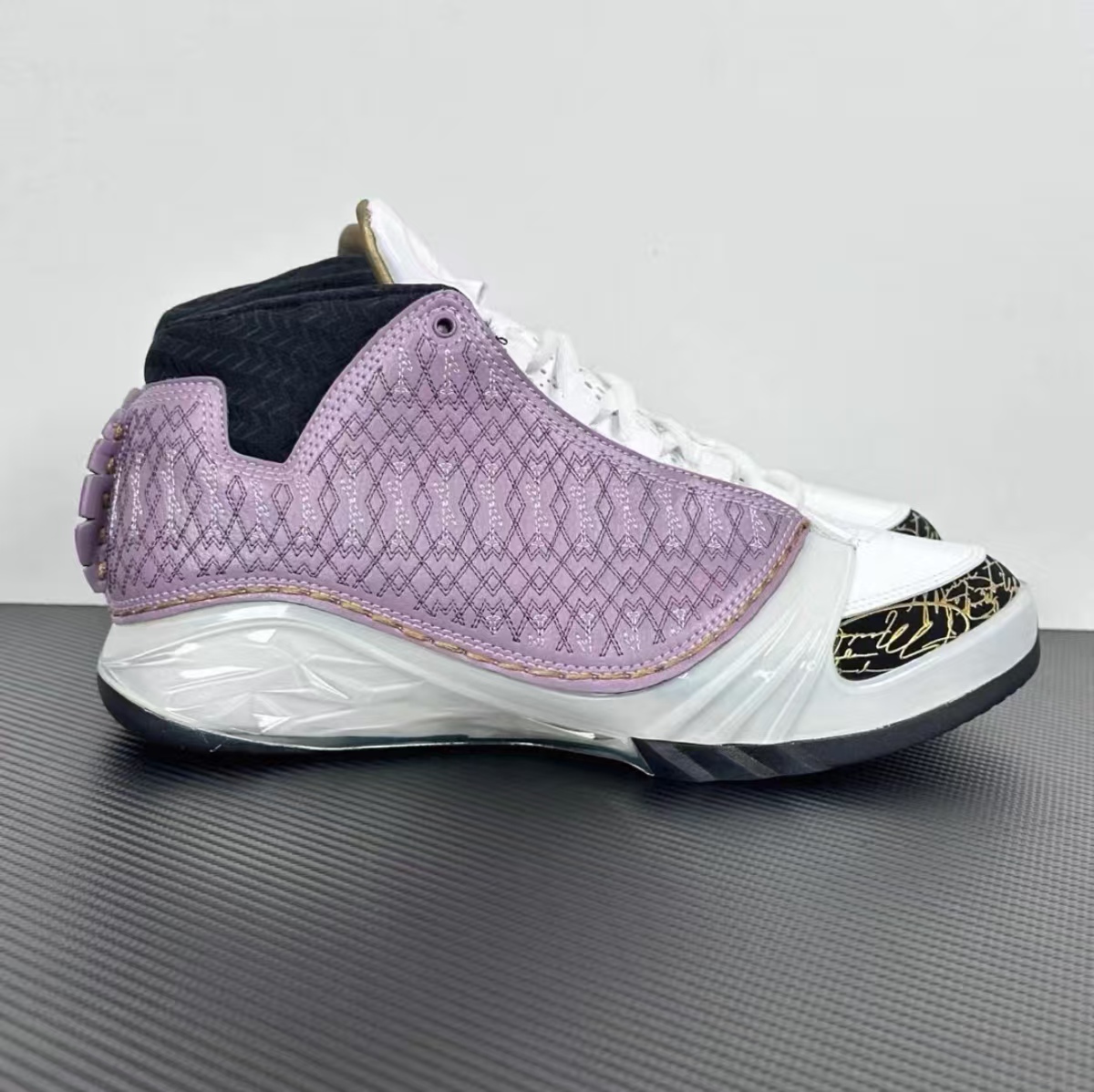 Air Jordan 23 "White Stealth"