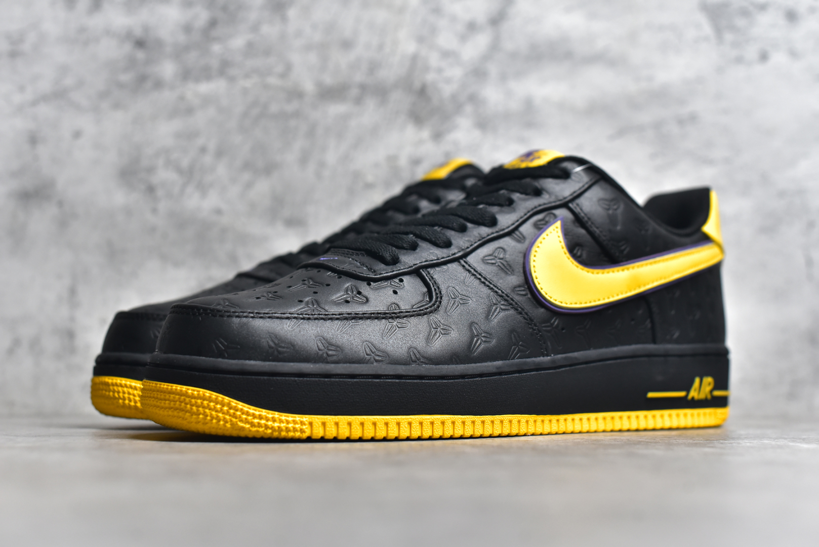 AIR FORCE 1 LOW KOBE BRYANT LAKERS AWAY HV5122-001