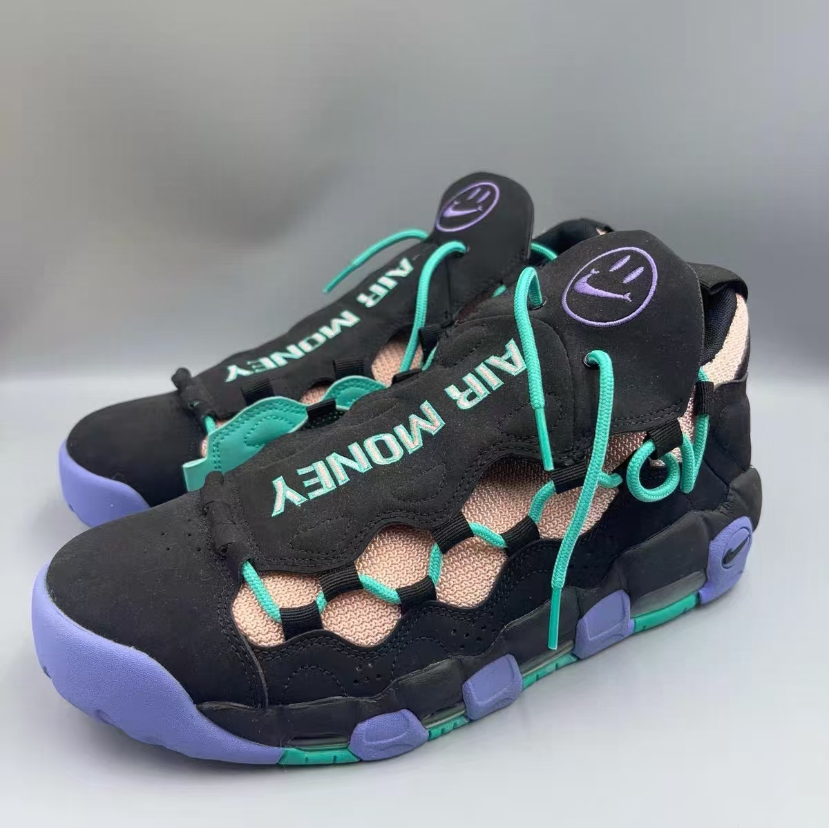Nike Air More Money 