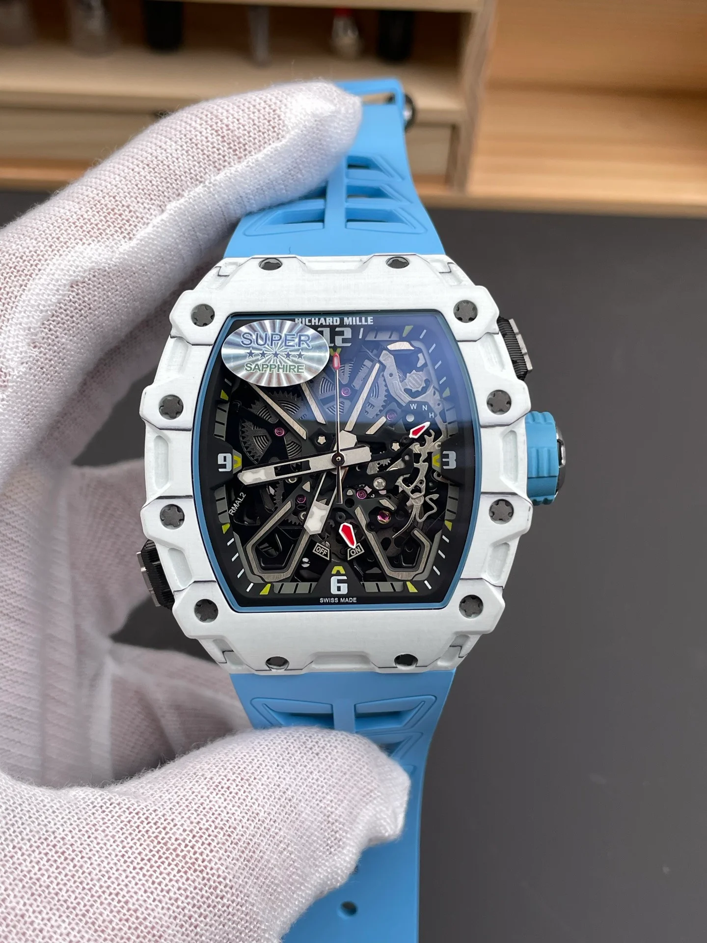 RM35-03 Carbon Fiber White