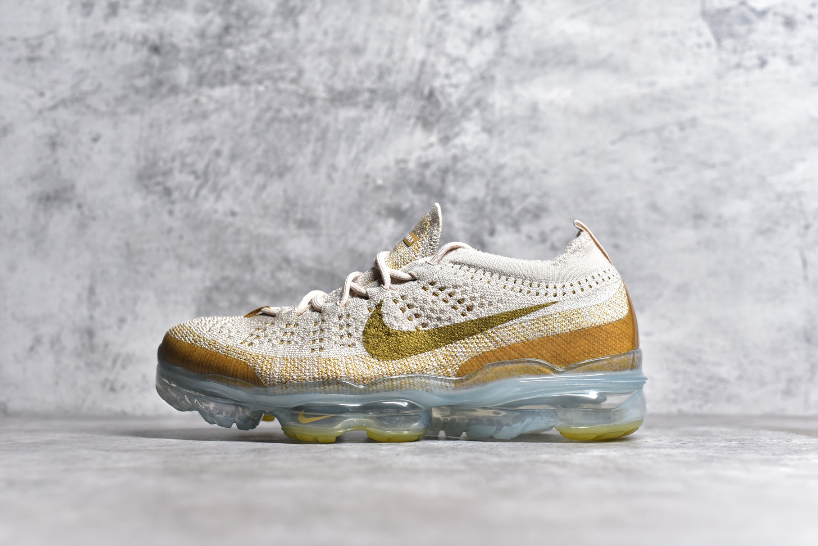 NIKE AIR VAPORMAX 2023 FLYKNIT SAND DRIFT DV1678 100