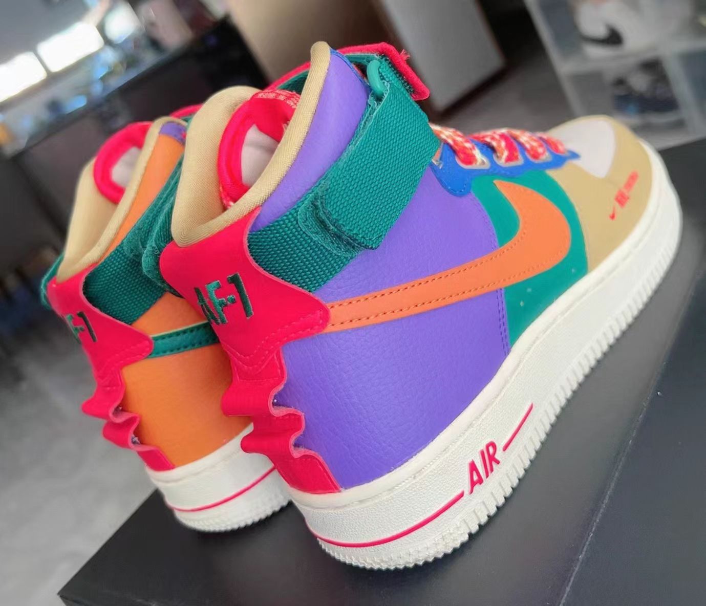 Nike Air Force 1 High 