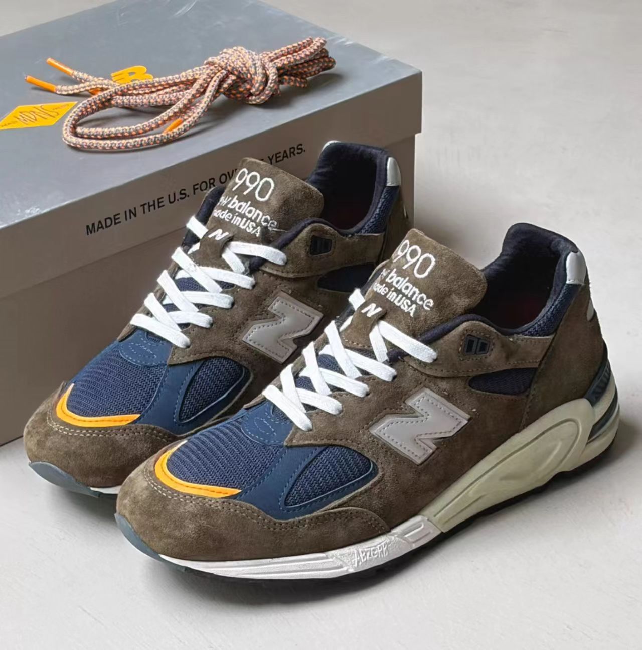 New Balance 990v2 Brown Navy