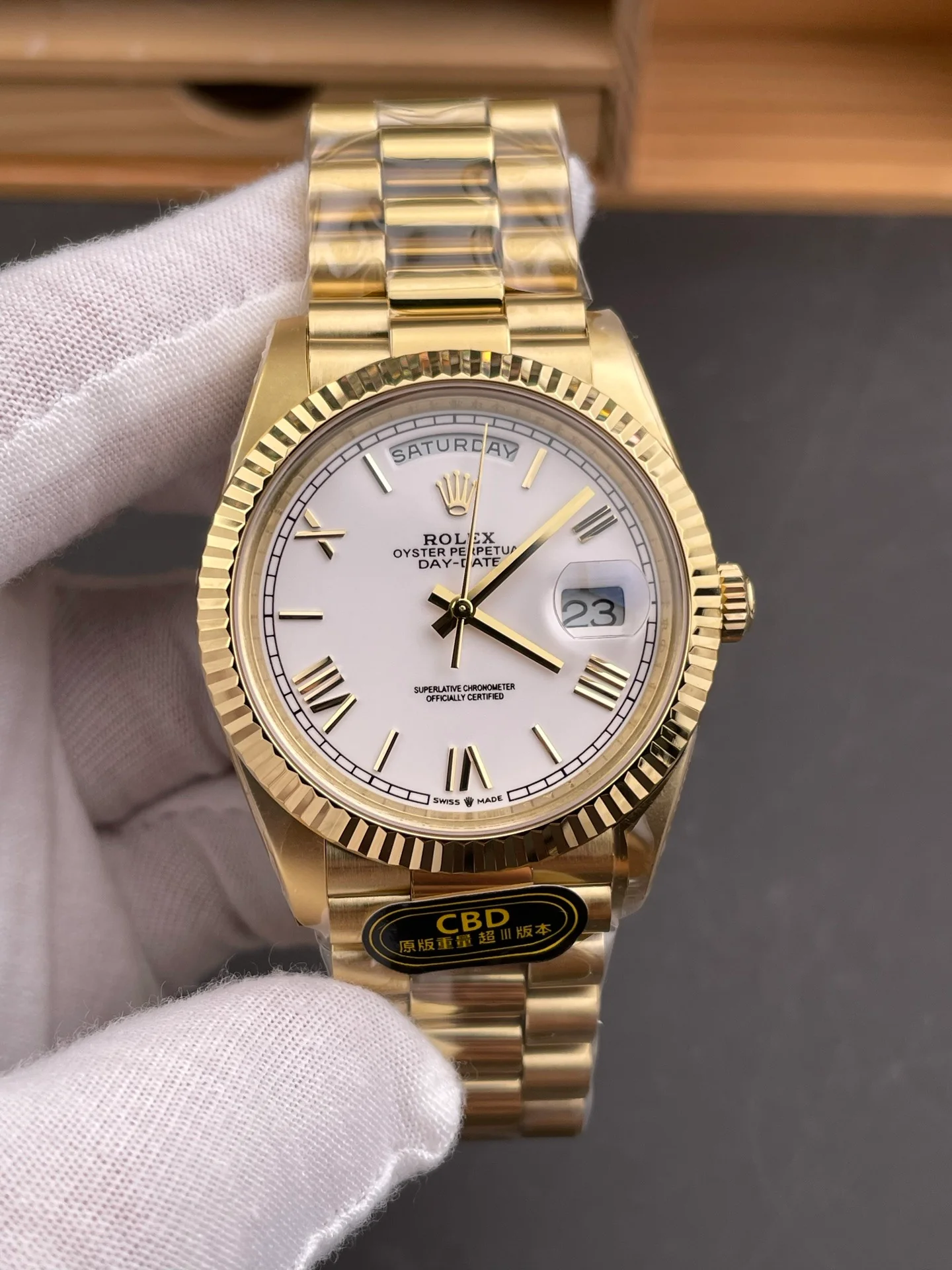 Yellow Gold White Roman Day-Date