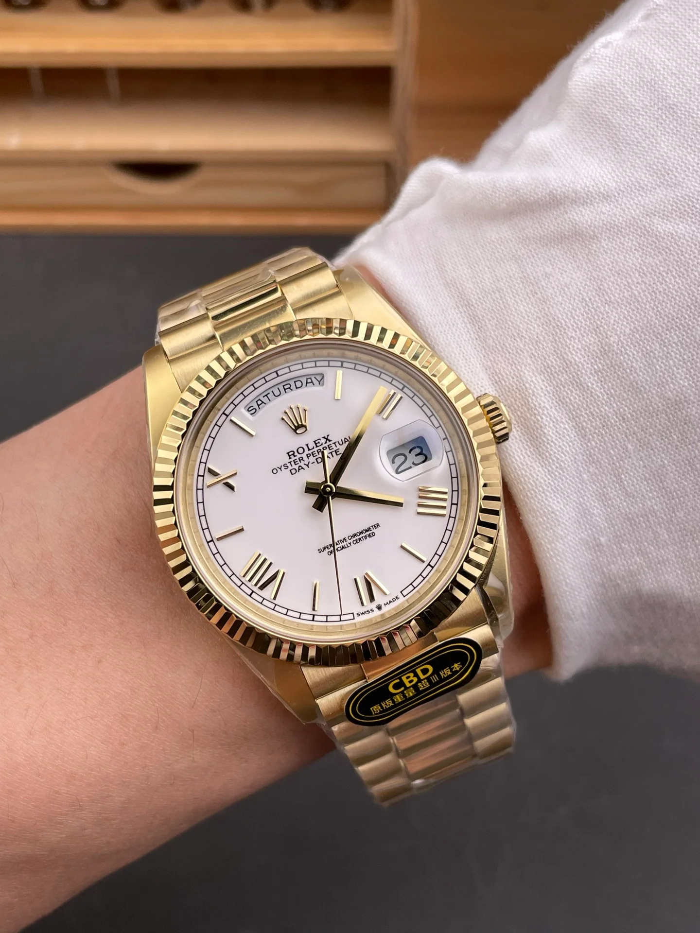 Yellow Gold White Roman Day-Date