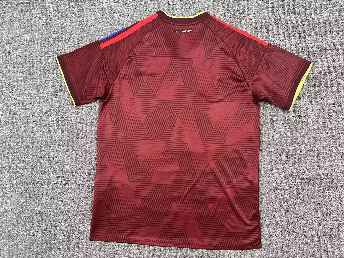 2026 Venezuela Home Shirt Football Jersey Red - Fan Version