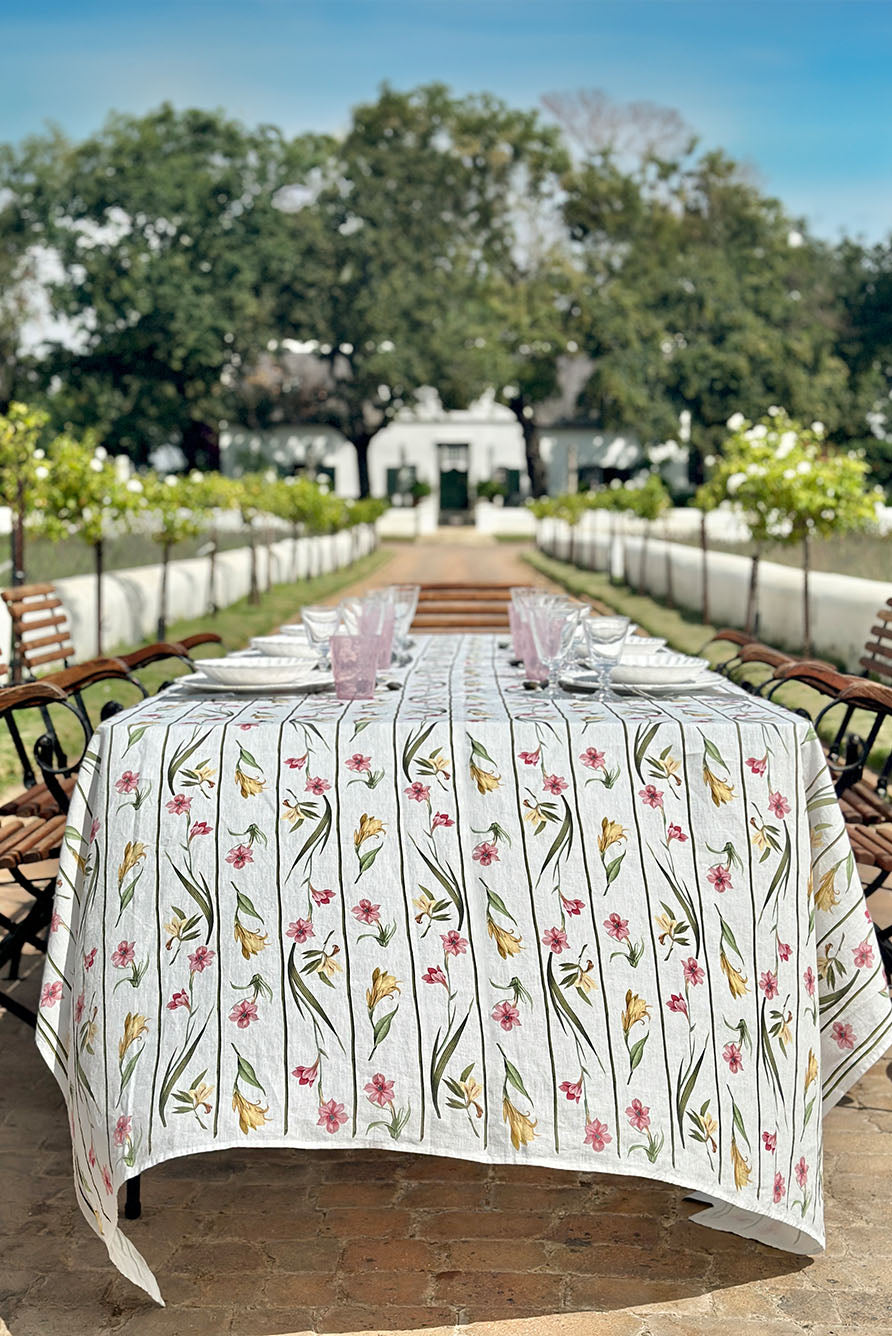 Premium Floral Linen Napkin – 20×20 Inch Square Gladiolus Print Table Linen