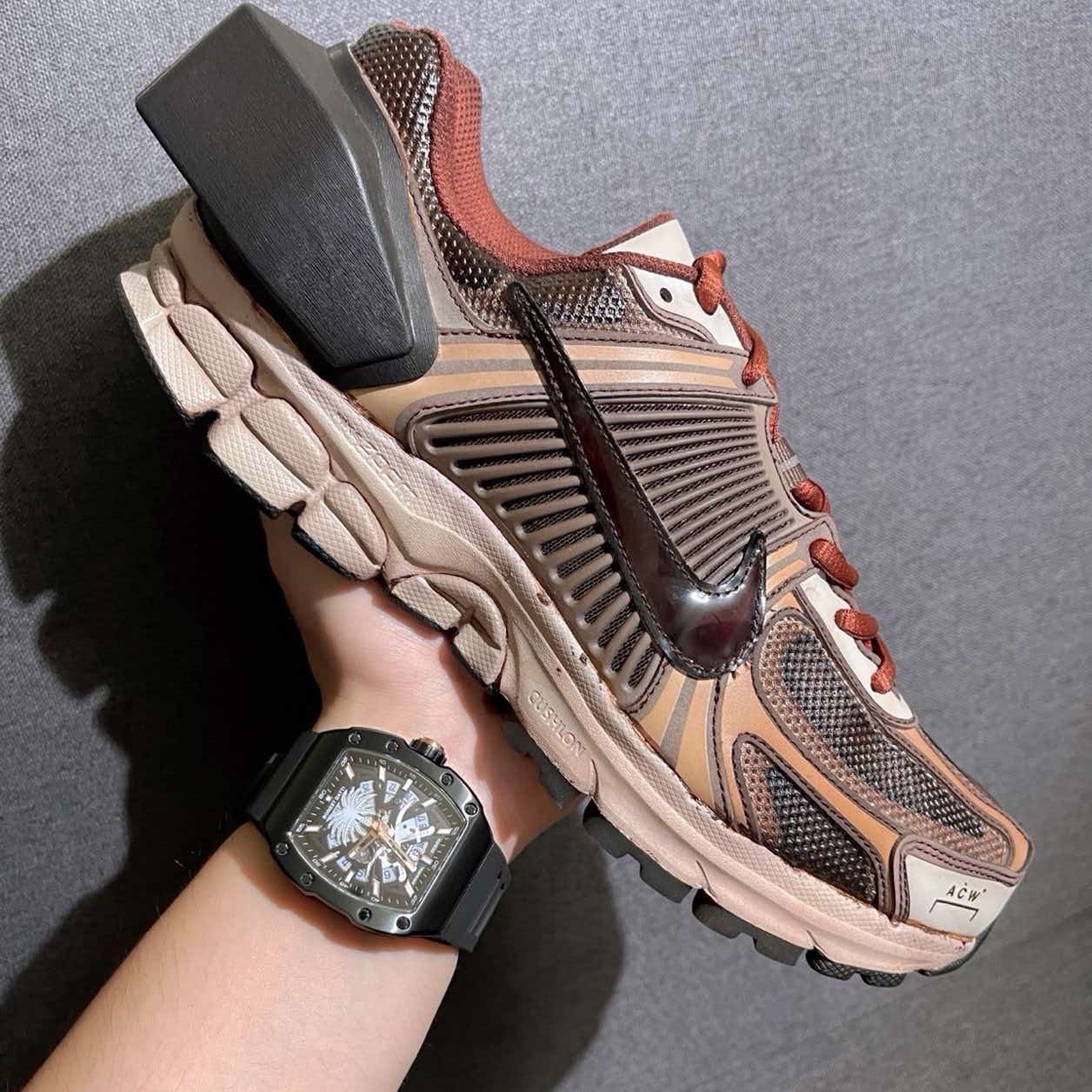 Nike Zoom Vomero 5