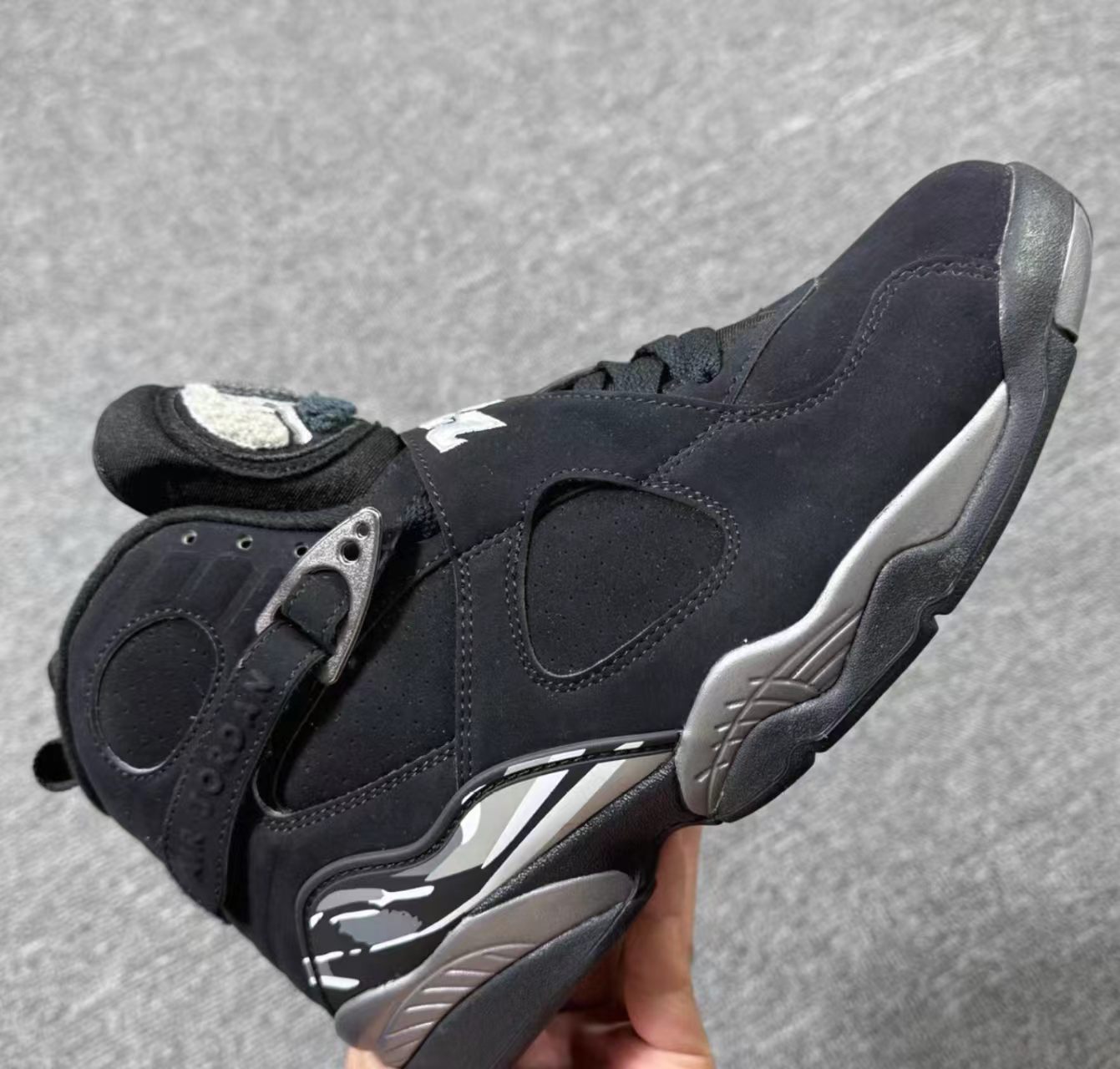 Air Jordan 8 Retro "Chrome"