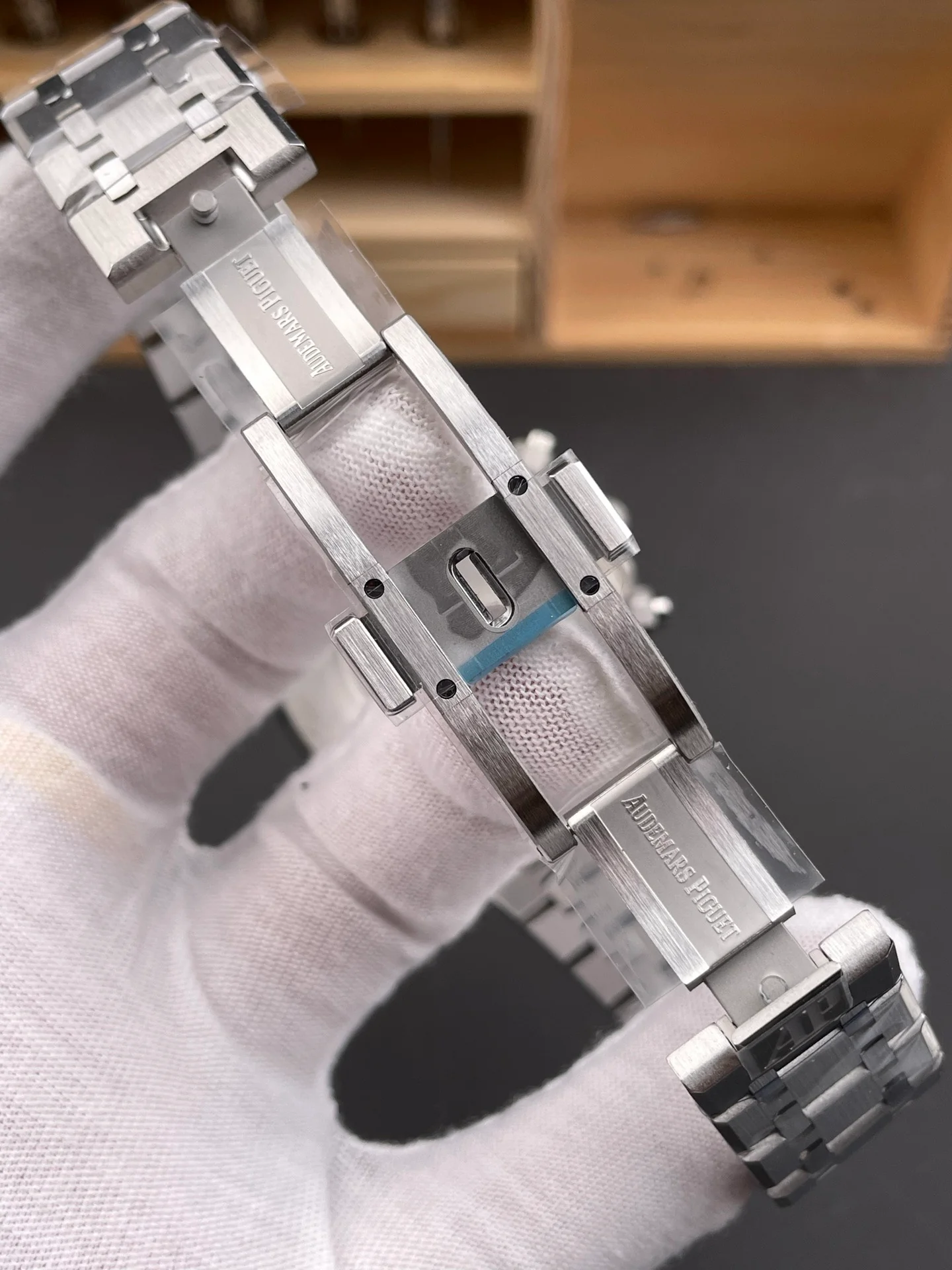 Royal Oak 26331 Black Panda