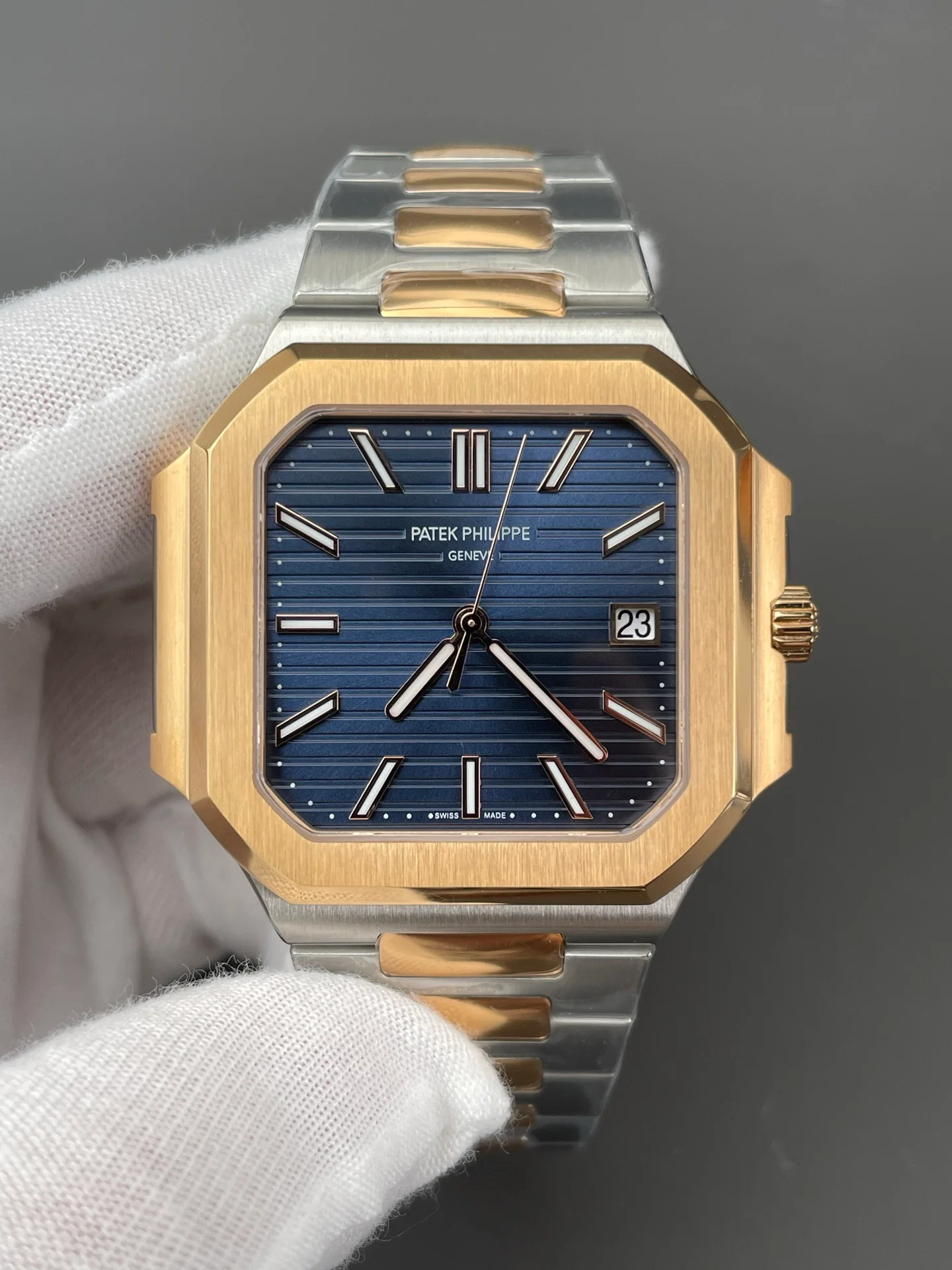 New Cubitus 5821 Rose Gold (Small TV)