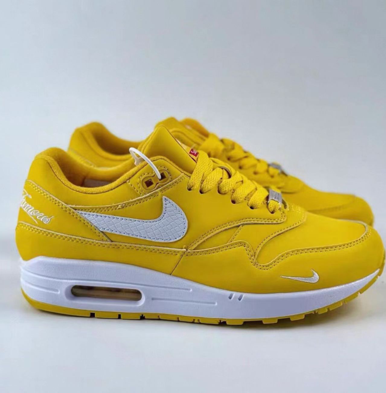 Supreme x Nike Air Max 1 '87 SP Yellow