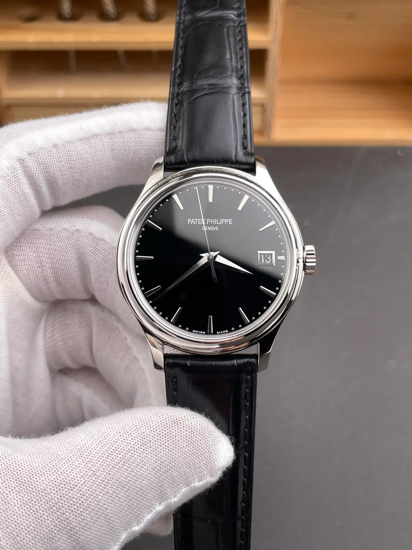 Patek Calatrava 5227G Officer Case White Gold Version