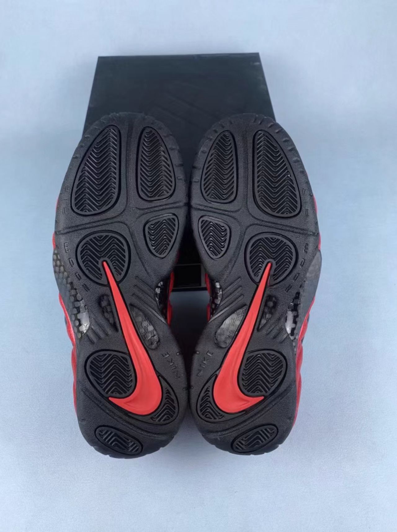 Nike Air Foamposite One "Metallic Red"