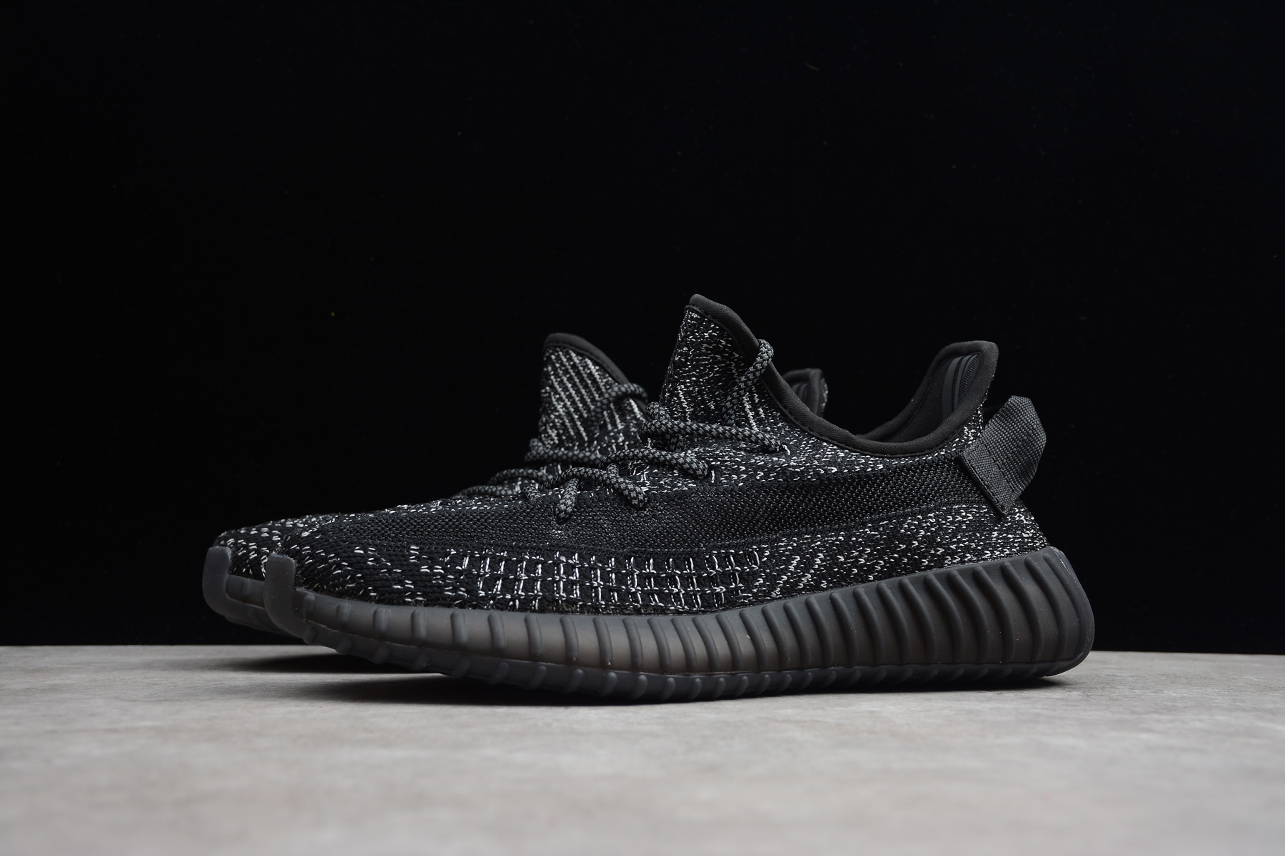 Yeezy Boost 350 V2 