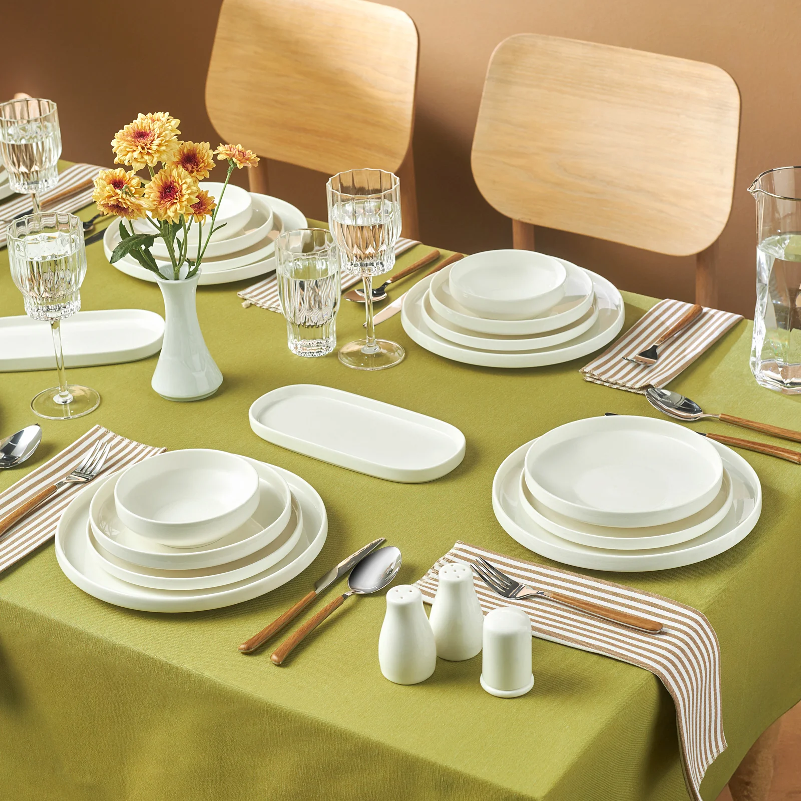 Karaca Stream Bone Sirius Service De Table 53 Pièces 12 Personnes Blanc