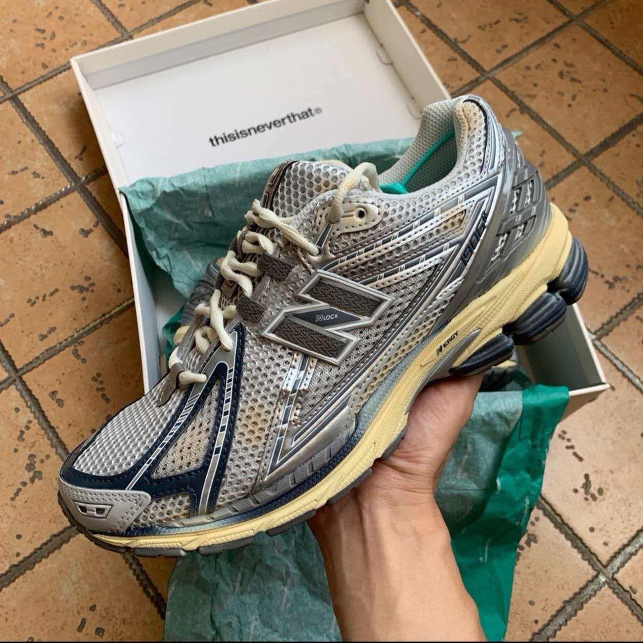 New Balance 1906R 