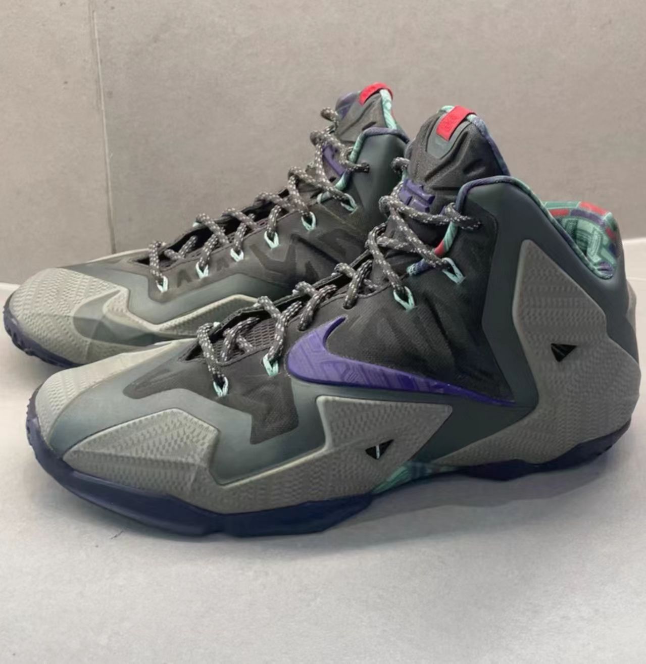 Nike LeBron XI 