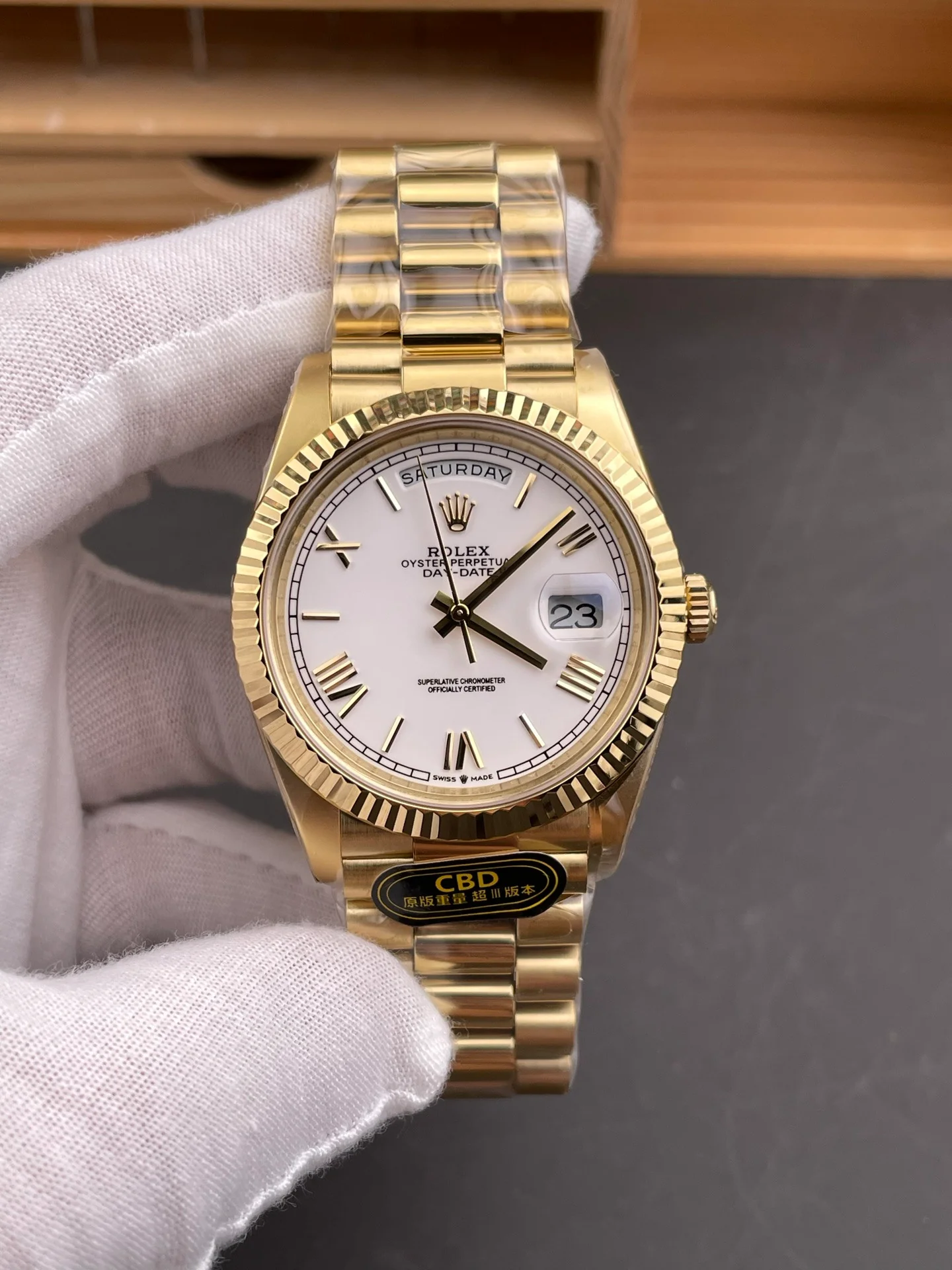 Yellow Gold White Roman Day-Date