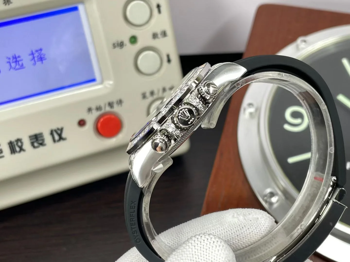 Custom Daytona T-Square Diamond Bezel