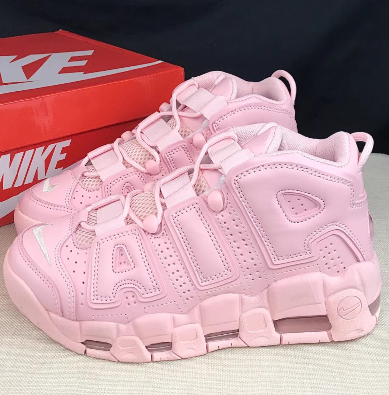 Nike Air More Uptempo 