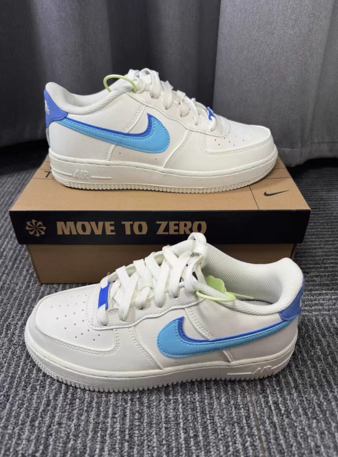 Nike Air Force 1 Low 