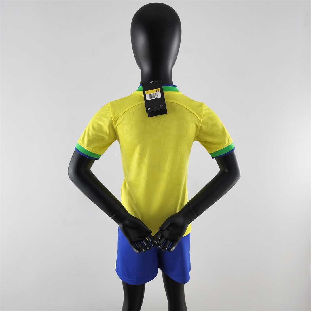 Brazil Retro Jersey Home Uniform Kids Kit Jersey+Shorts 2022