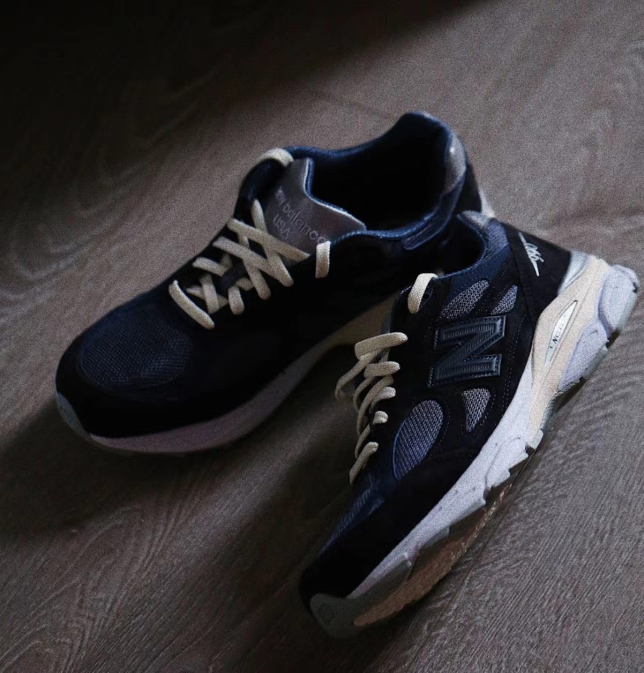New Balance 990v3  Navy Black
