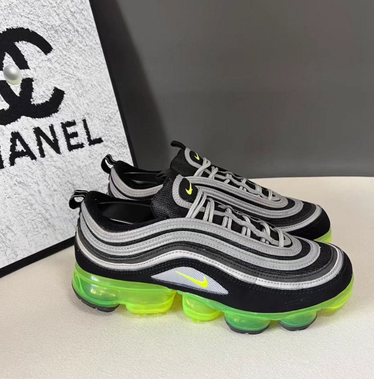 Nike Air VaporMax 97