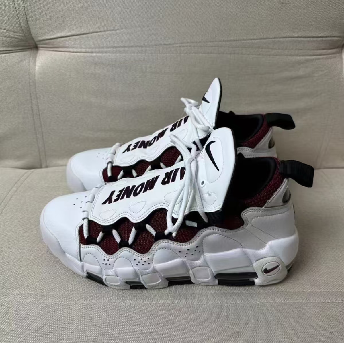 Nike Air More Money 