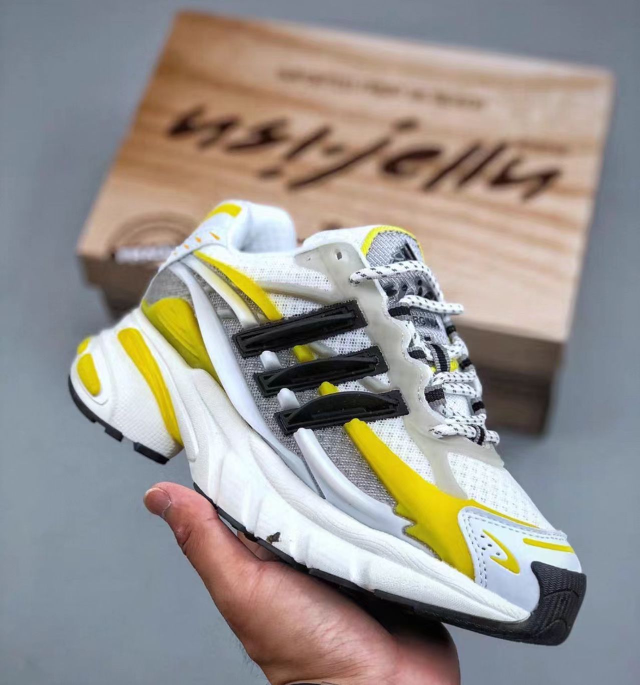 adidas Originals Adistar Jellyfish