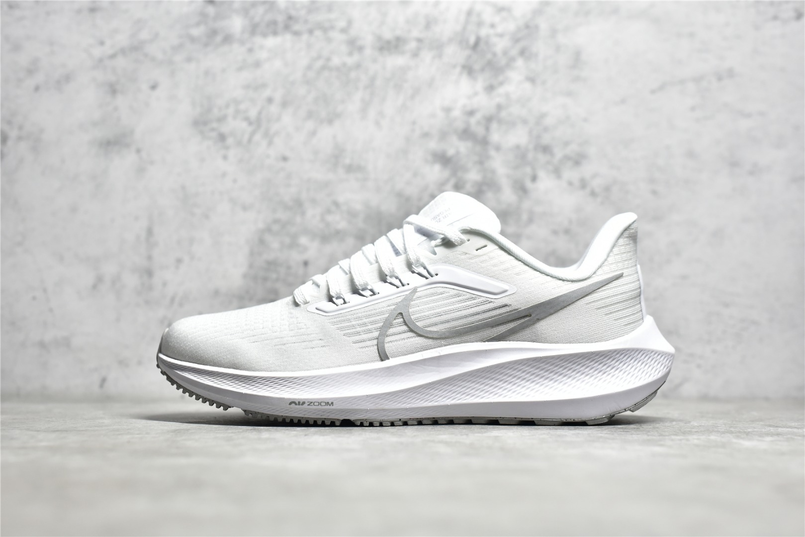 NIKE AIR ZOOM PEGASUS 39 DH4072-100