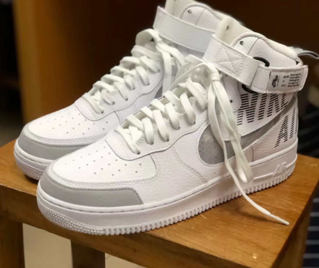 Nike Air Force 1 High 
