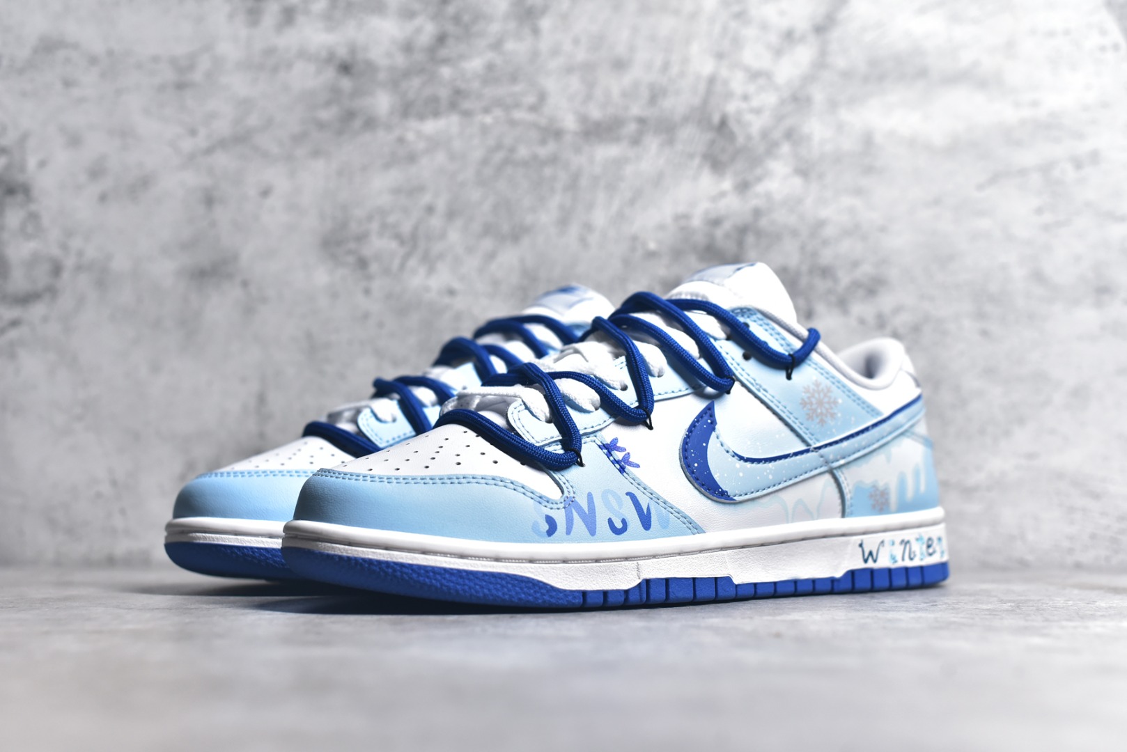 DUNK LOW DV0831-104