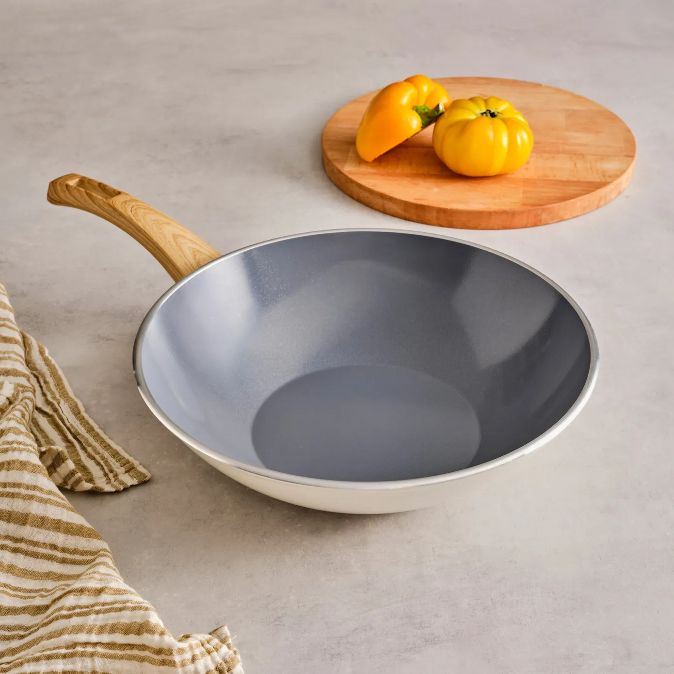 Karaca Swiss Crystal 28 Cm Wok Poêle, Crème