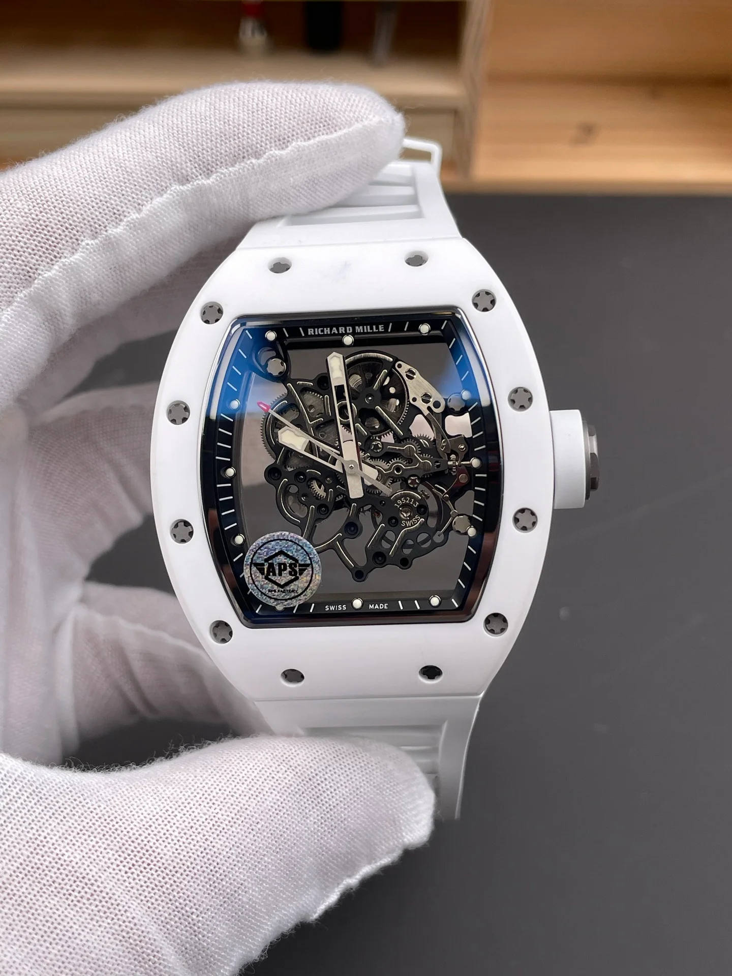 RM055 White Ceramic