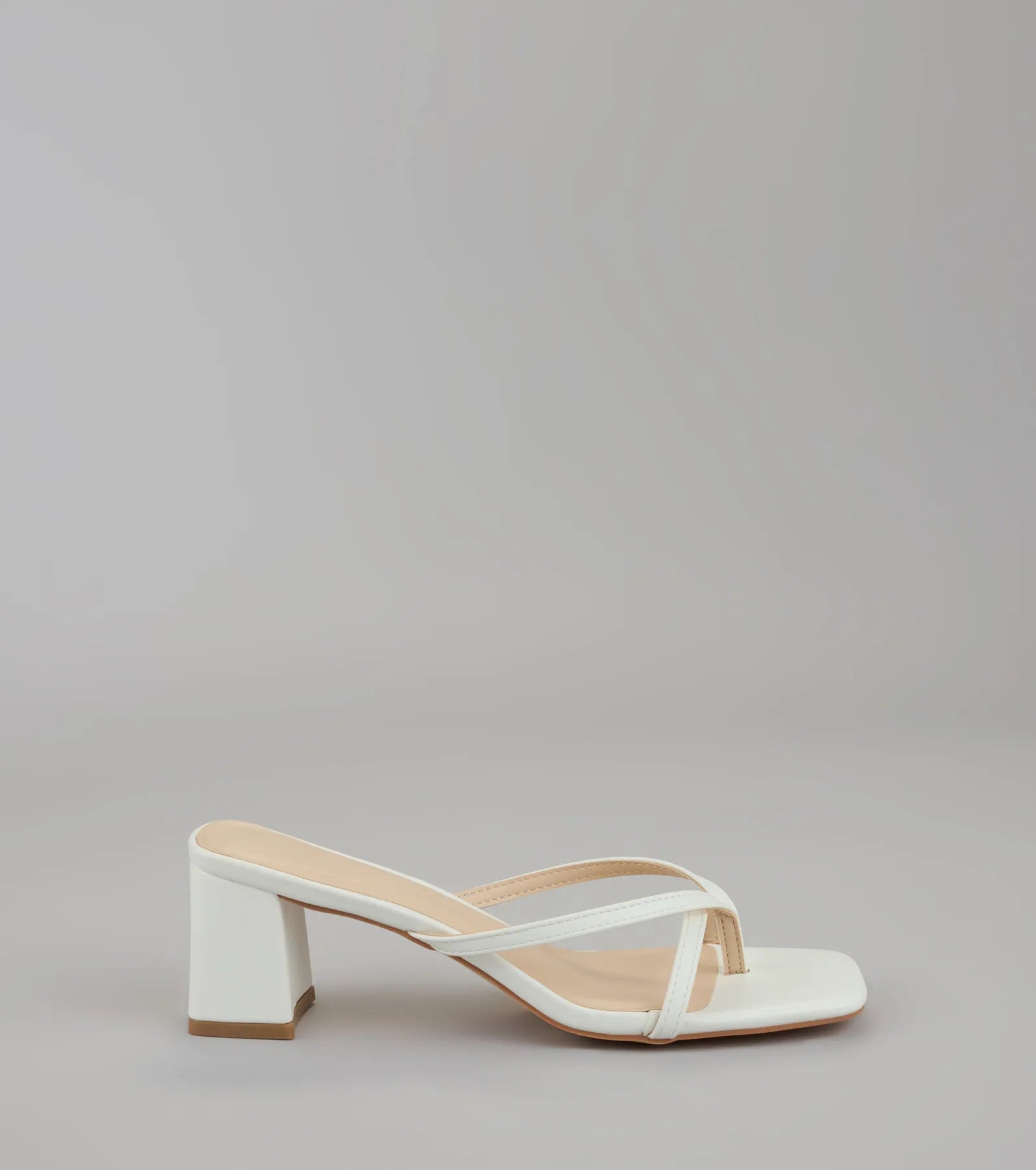 Can��t Talk. Busy Strutting Block Heel Mules