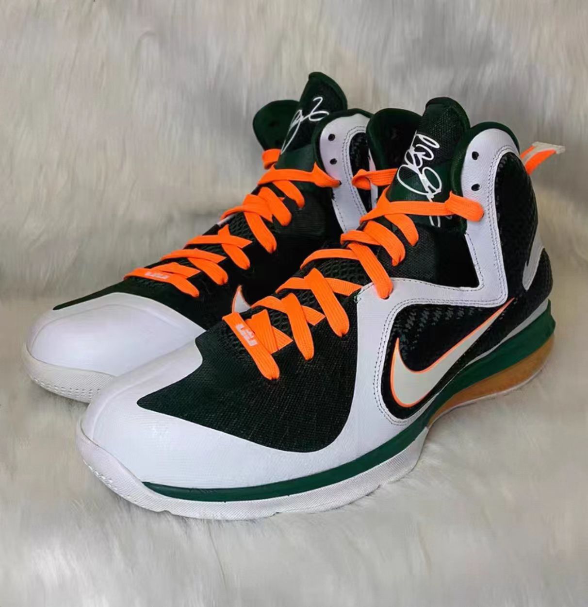 Nike LeBron 9 