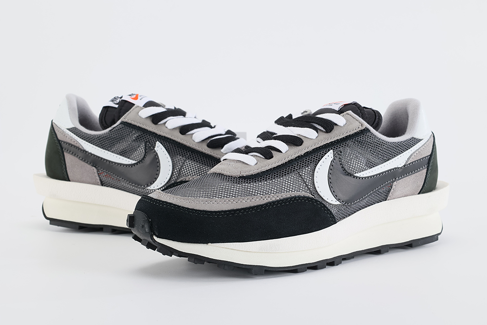 Sacai X NK LDWaffle 'Black' Replica