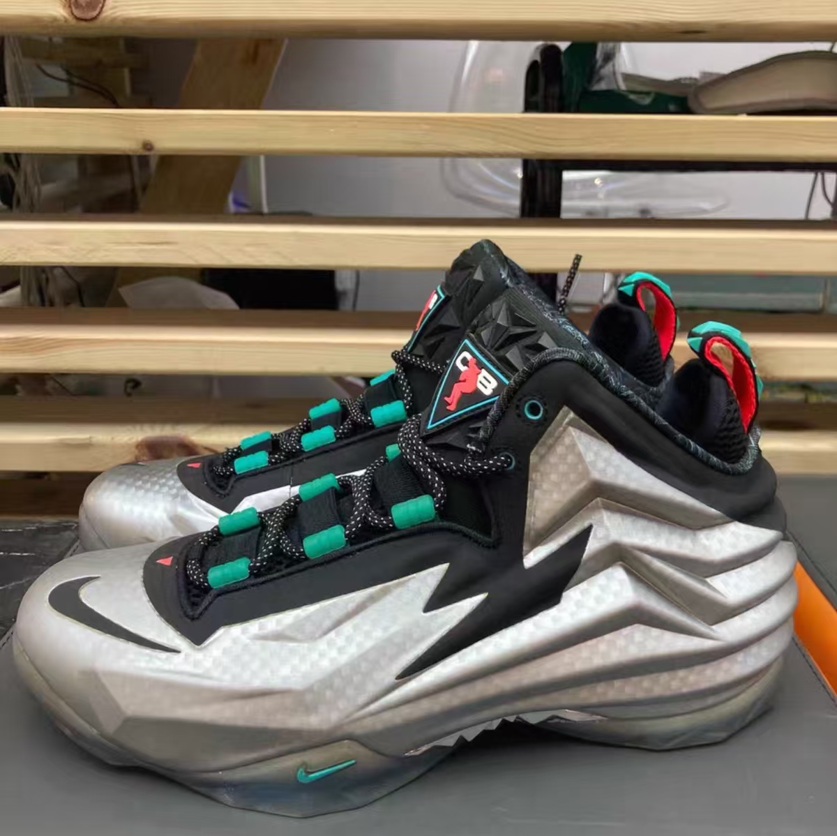 Nike Chuck Posite 'Metallic Silver'