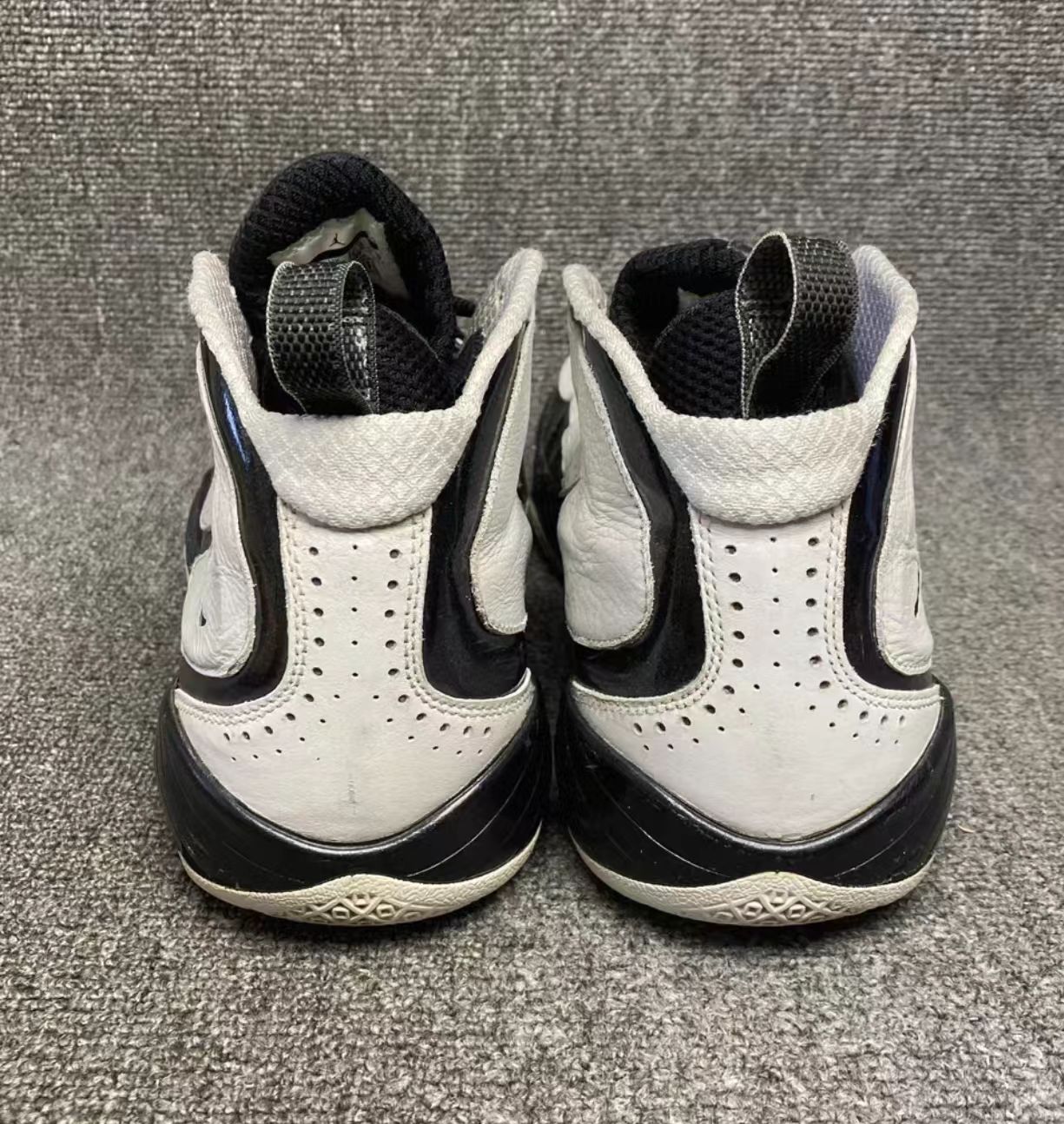 Air Jordan 2012 "White/Black"