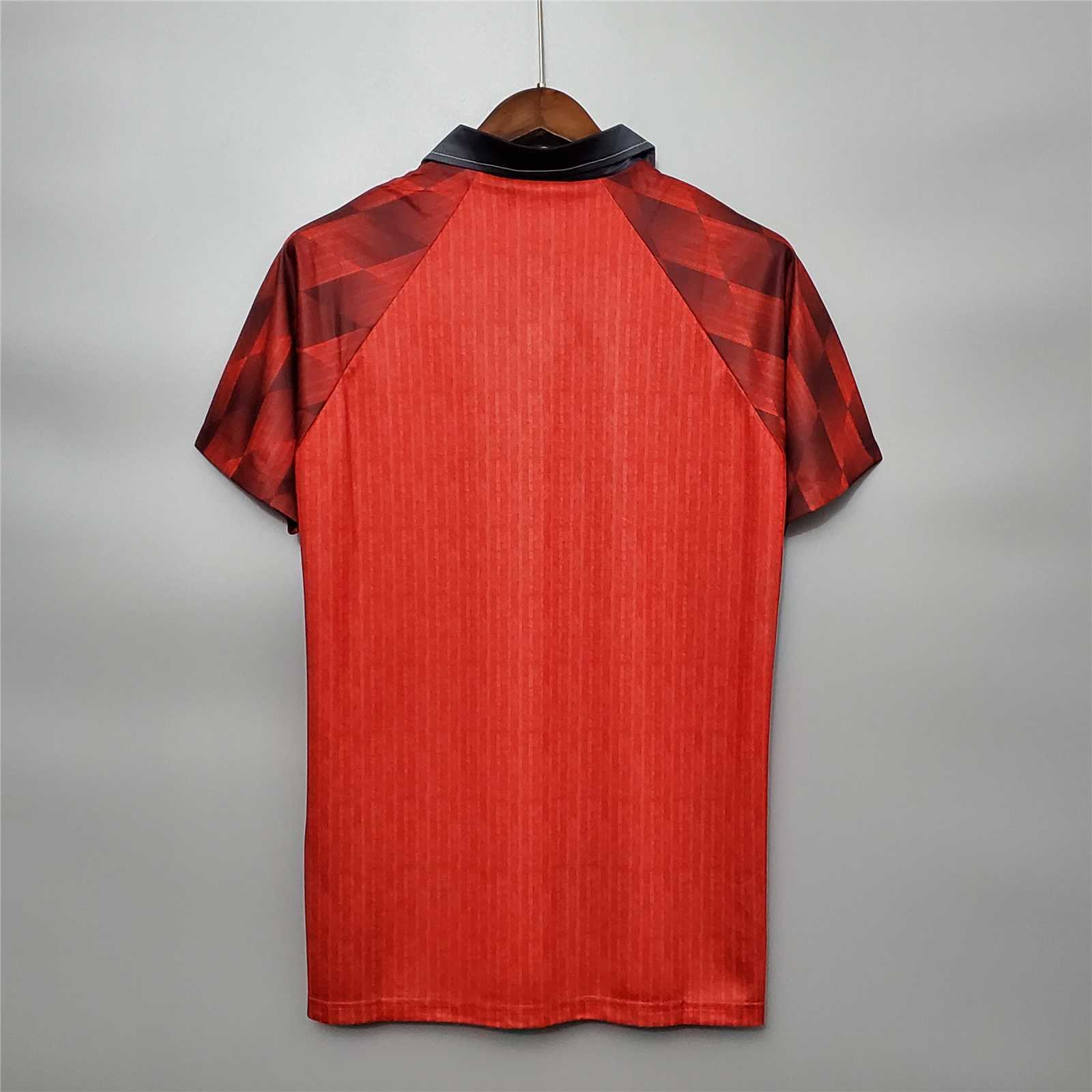 Manchester United Retro Football Jersey Home Custom Shirt 1996/98
