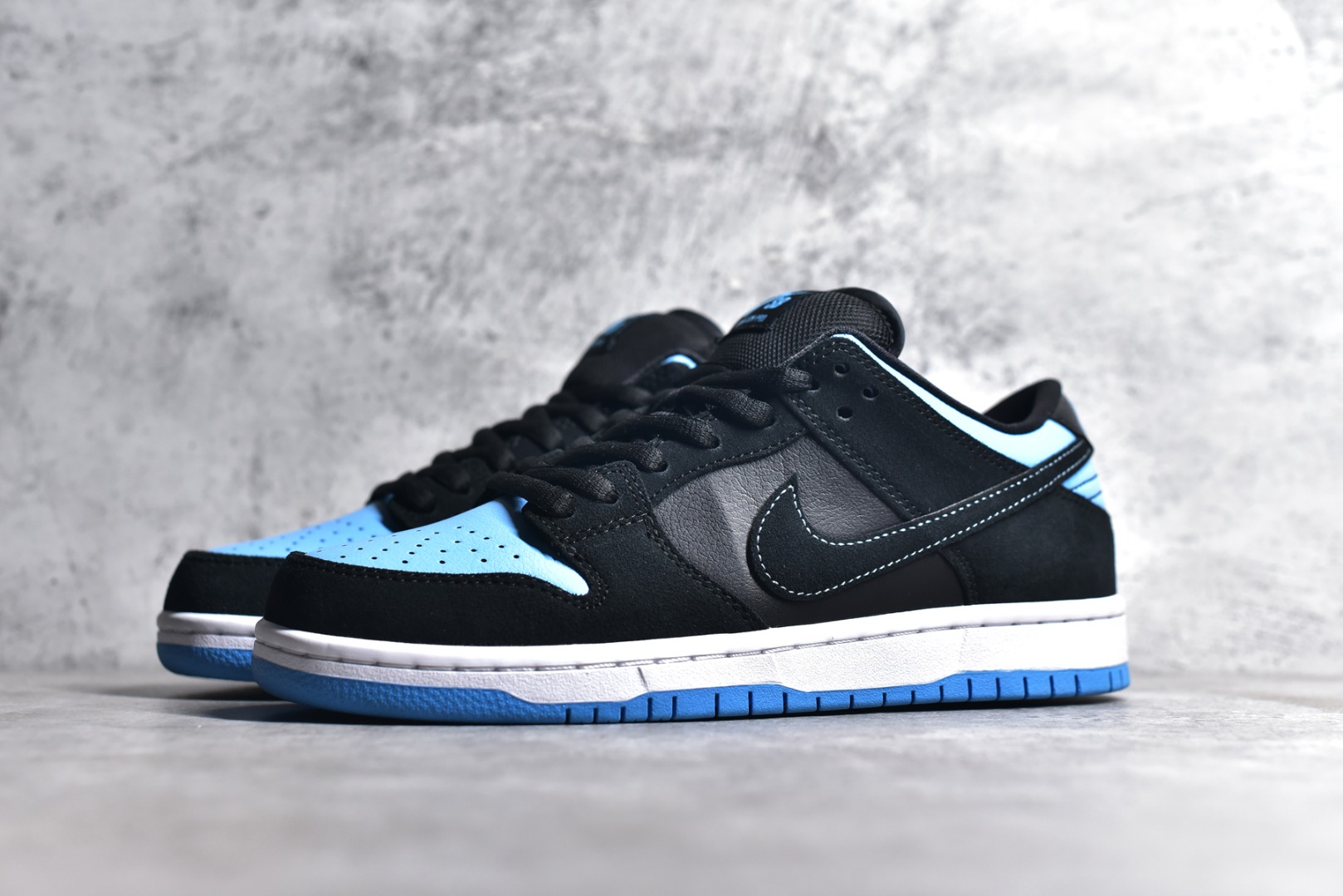 KO NIKE SB DUNK LOW BLACK UNIVERSITY BLUE 304292-048