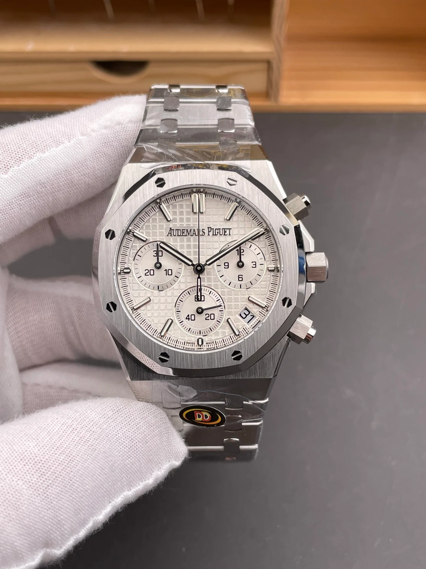 Royal Oak 26240 Silver White Dial