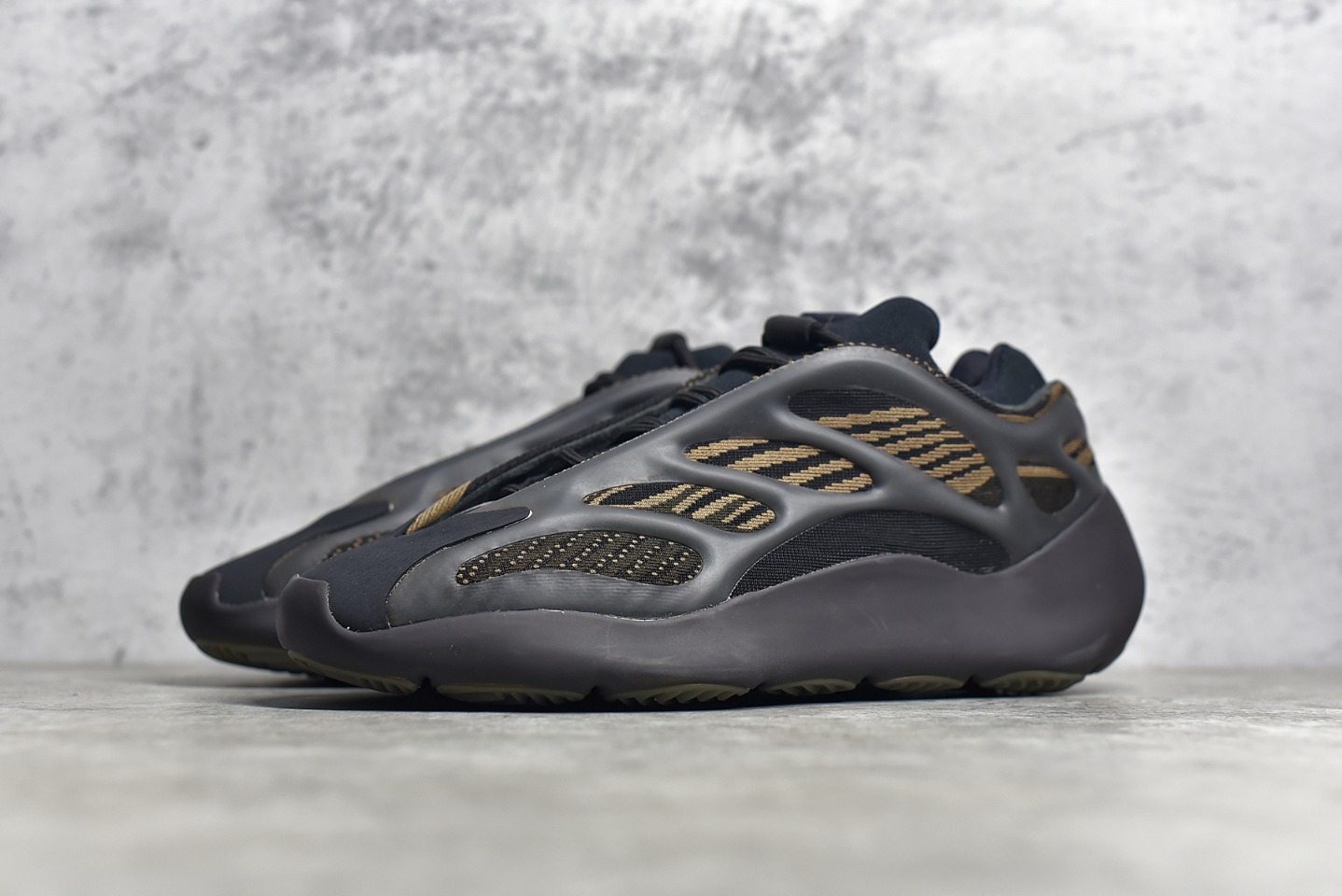 Yeezy Boost 700 V3 