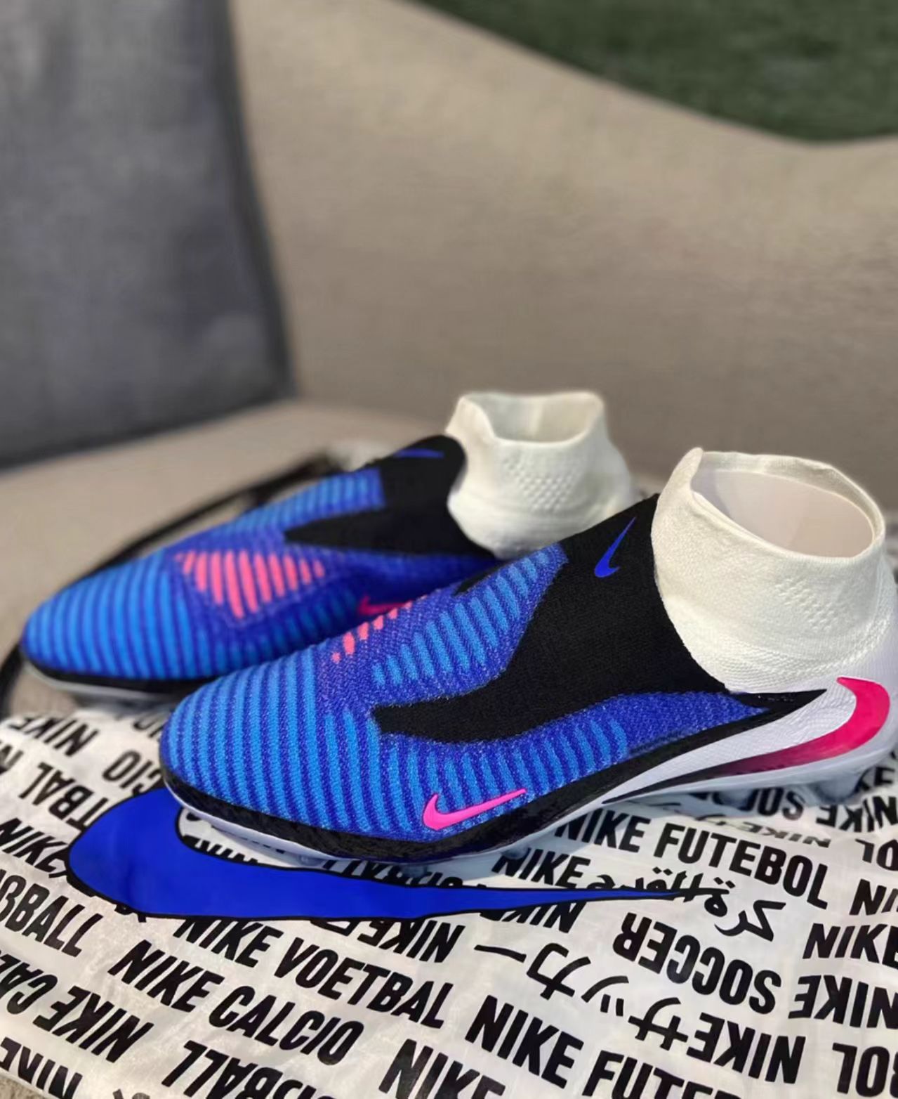 Nike Phantom GX Elite DF FG "Blue / Pink / White"