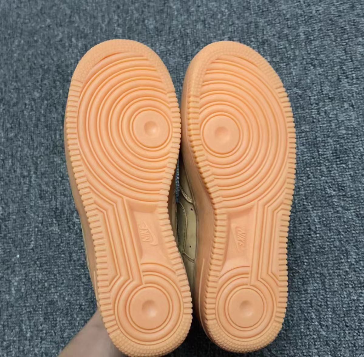 Nike Air Force 1 Court Vision Mid