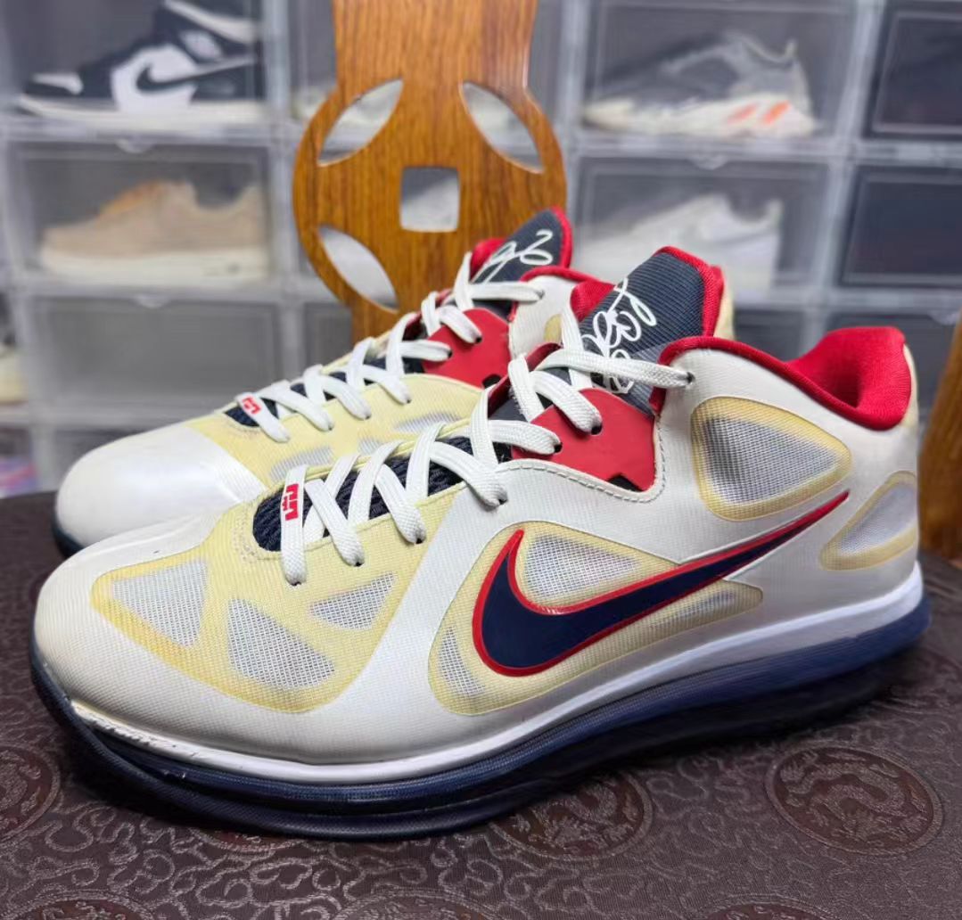 Nike LeBron 9 Low 
