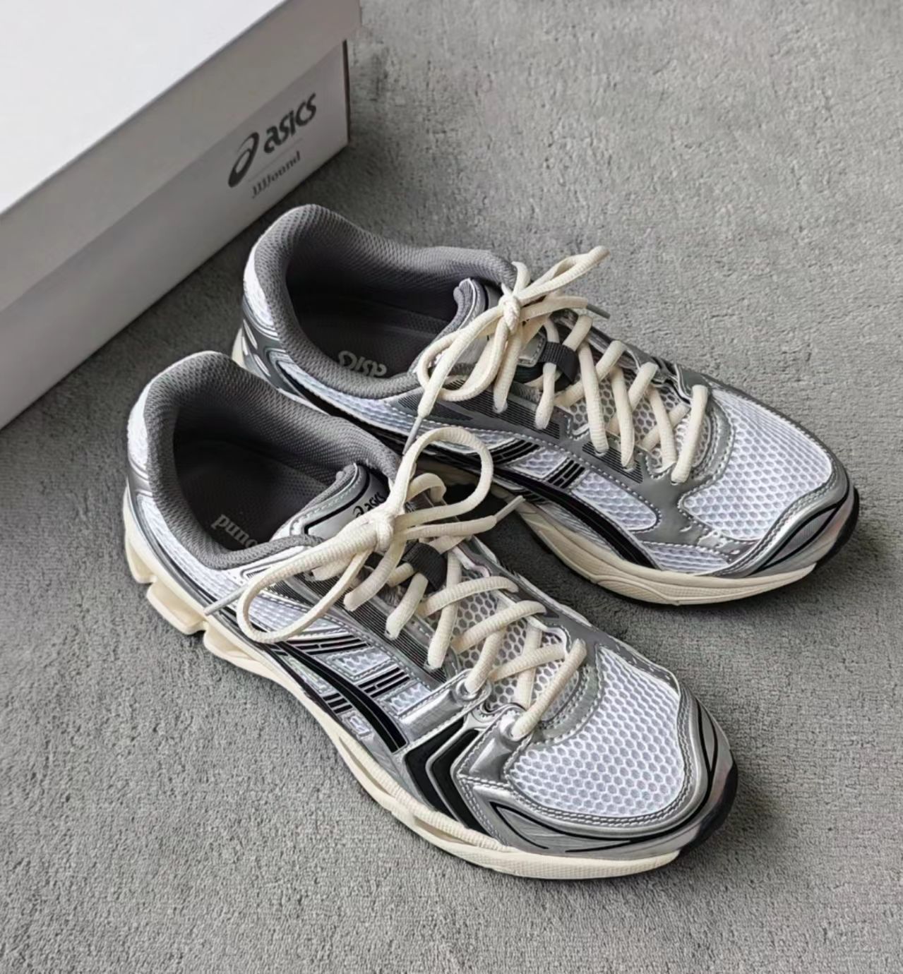 ASICS GEL-Kayano 14 Silver/Cream/Black